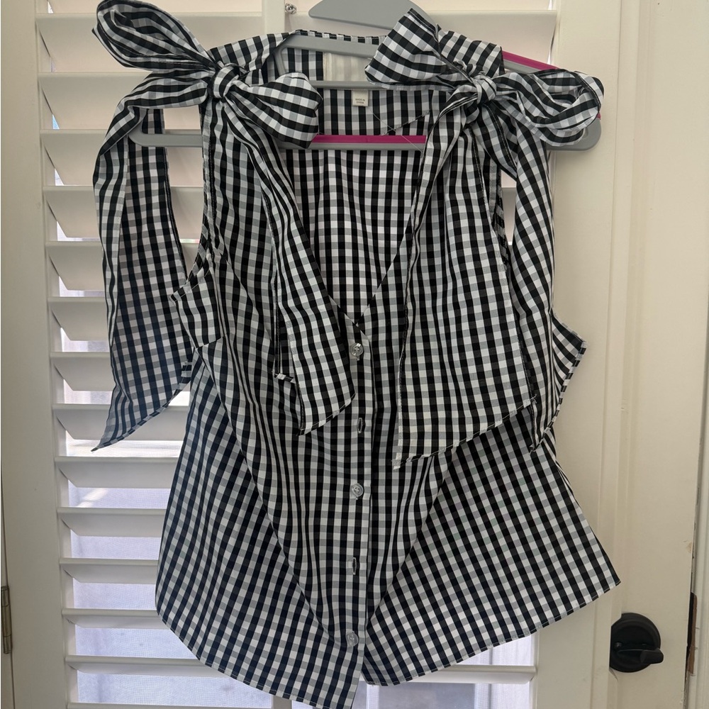 NWOT J.O.A Gingham Top